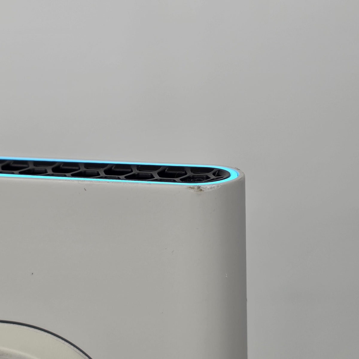 Dell Alienware X16 R2 Silver 2.3 GHz Intel Core Ultra 9 32GB RAM 1TB Solid State Drive NVIDIA GeForce RTX 4070 8 - Image 14