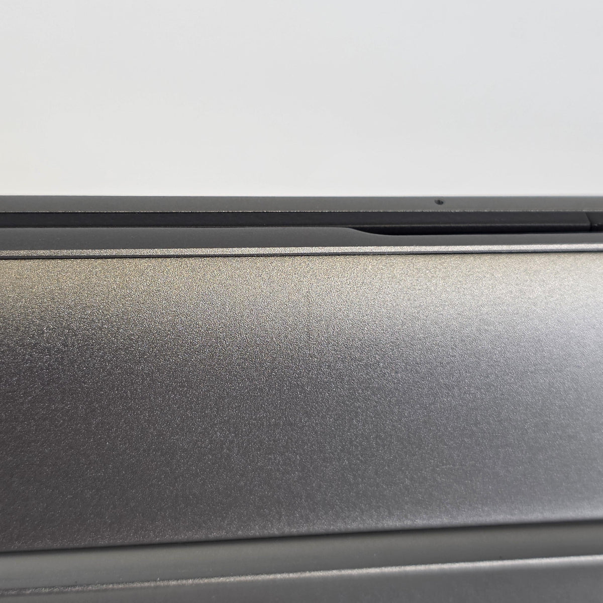 Dell Latitude 7450 14 Gray 2.1 GHz Intel Core Ultra 7 32GB RAM 512GB Solid State Drive - Image 15