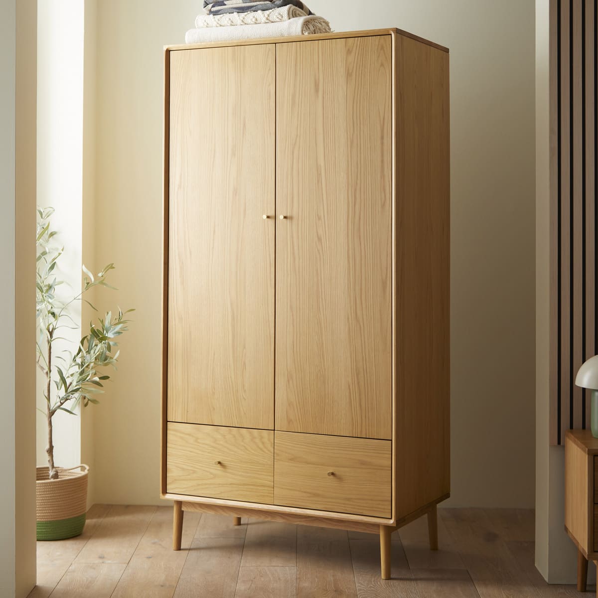 Wright Oak Wardrobe - Image 15