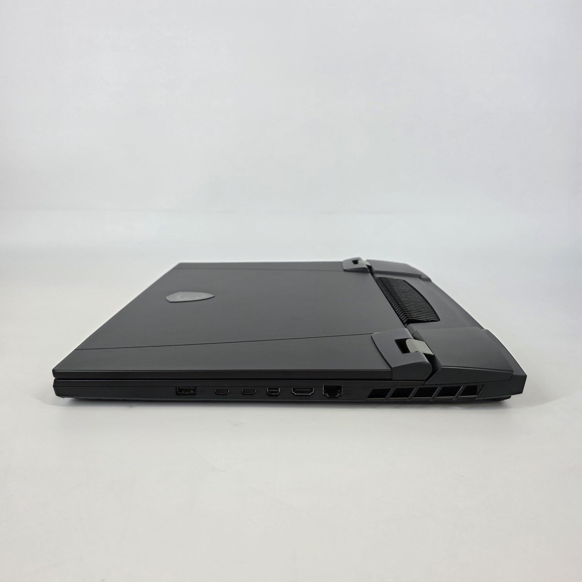 MSI Titan GT77 17.3 Black 2.0 GHz Intel Core i7 12th Gen. 32GB RAM 1TB Solid State Drive NVIDIA GeForce RTX 3070 Ti - Image 8