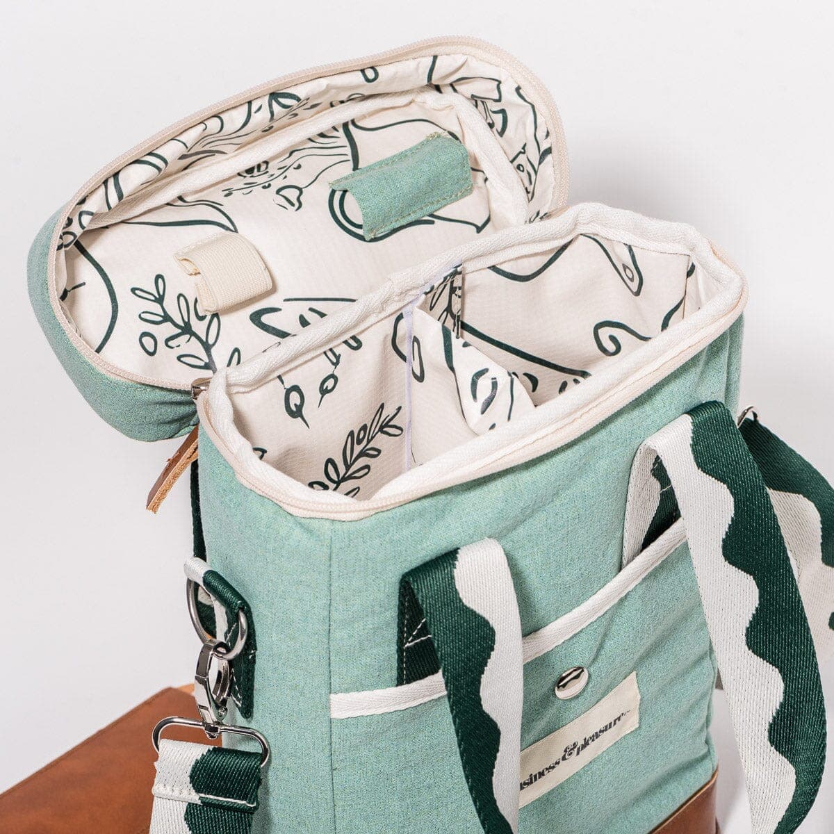 The Wine Cooler Tote Bag - Image 3
