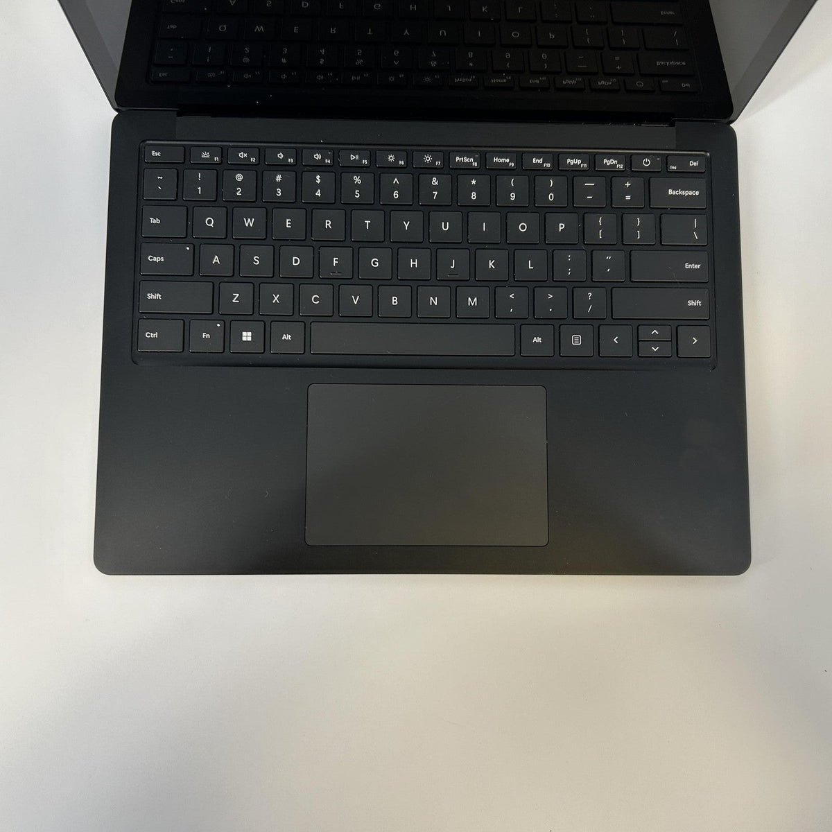 Microsoft Surface Laptop 5 13.5 Black 2.7 GHz Intel Core i7 12th Gen. 16GB RAM 512GB Solid State Drive - Image 2