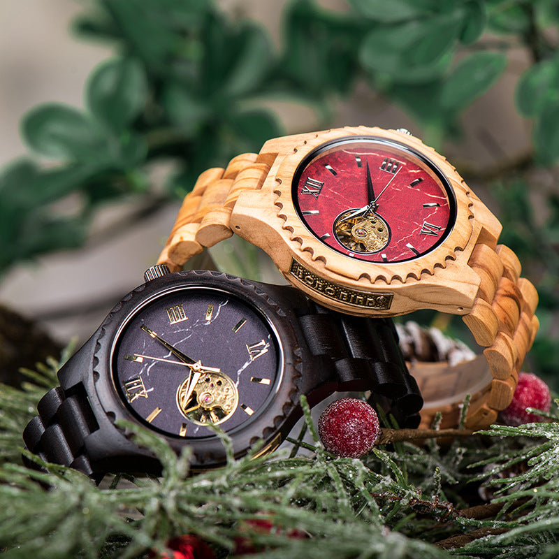 Mens And Womens Minimalist Wooden Watches - Image 5