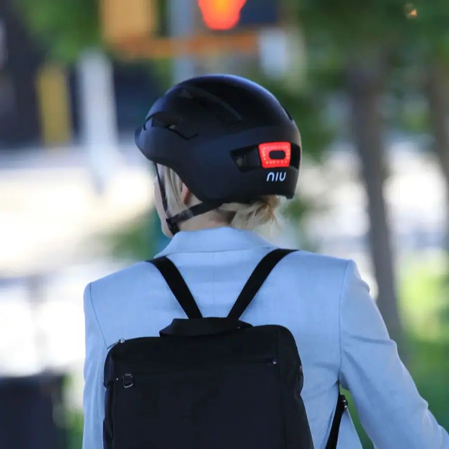 NIU Electric Scooter Helmet with LED Light – Black – 5K3G5L17J - Image 5