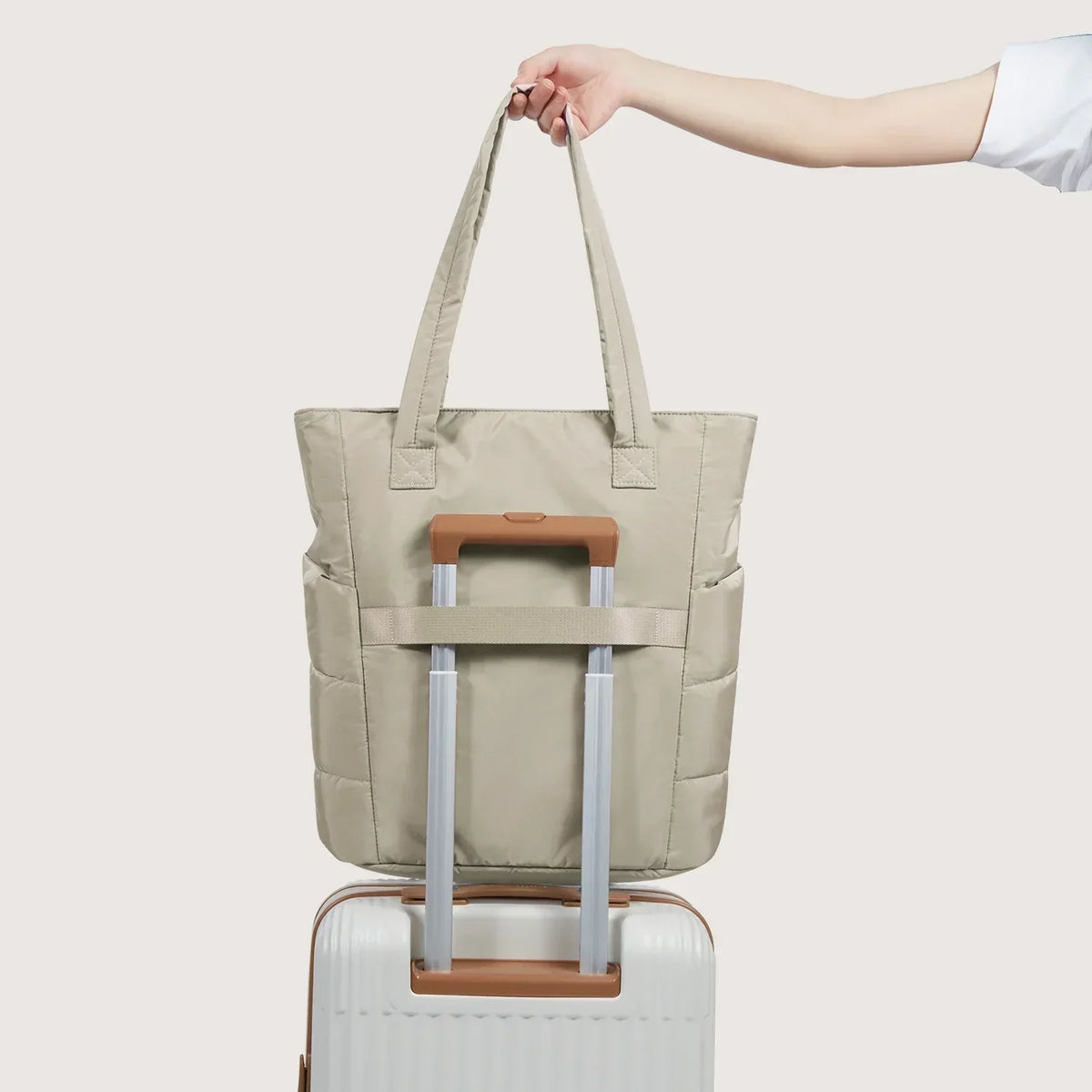 Bubble 21L Puffy Tote - Image 11