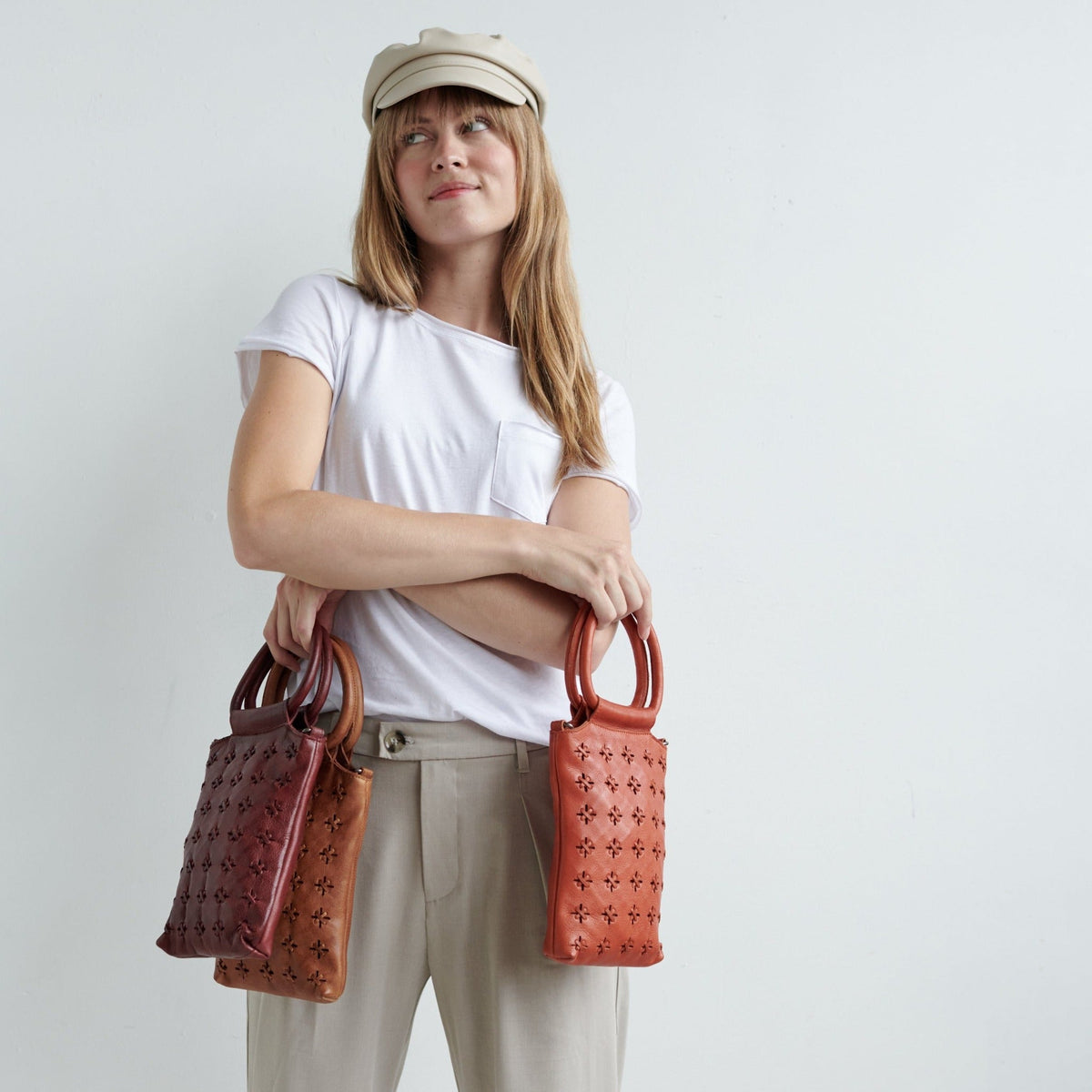 Cooper Leather Crossbody Bag - Image 11