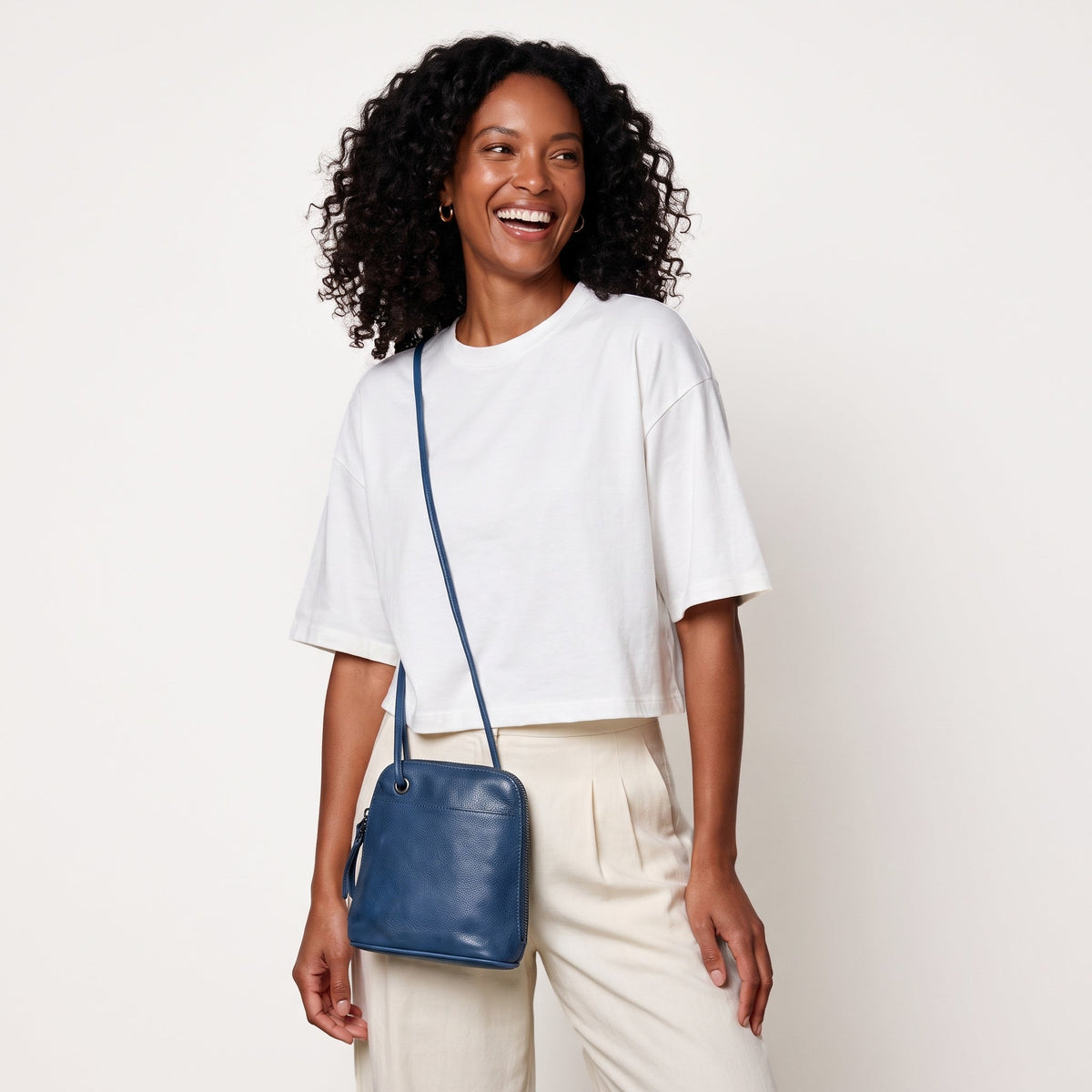 Lilly Leather Crossbody Bag - Image 12