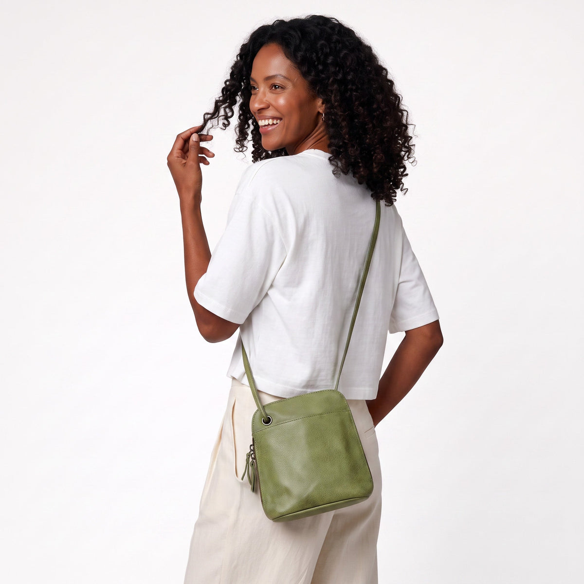 Lilly Leather Crossbody Bag - Image 21