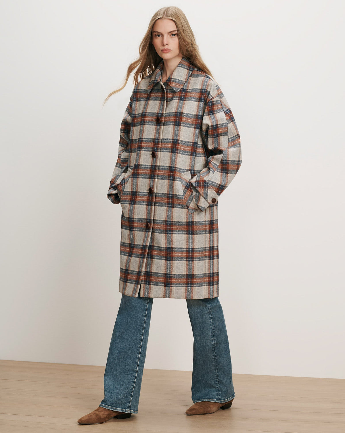 Laurent Dickey Coat - Image 3