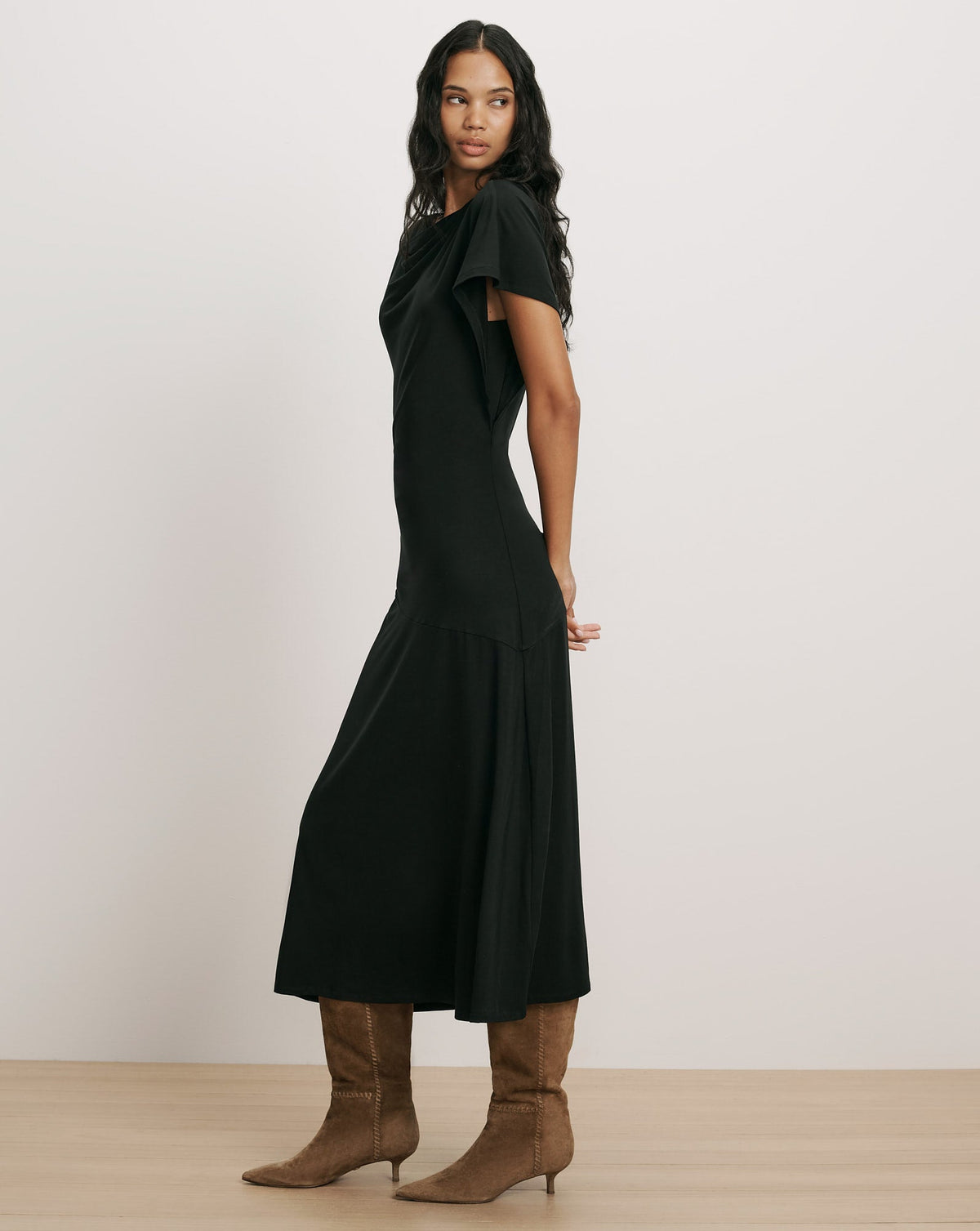 Lila Ruched Midi Dress - Image 3