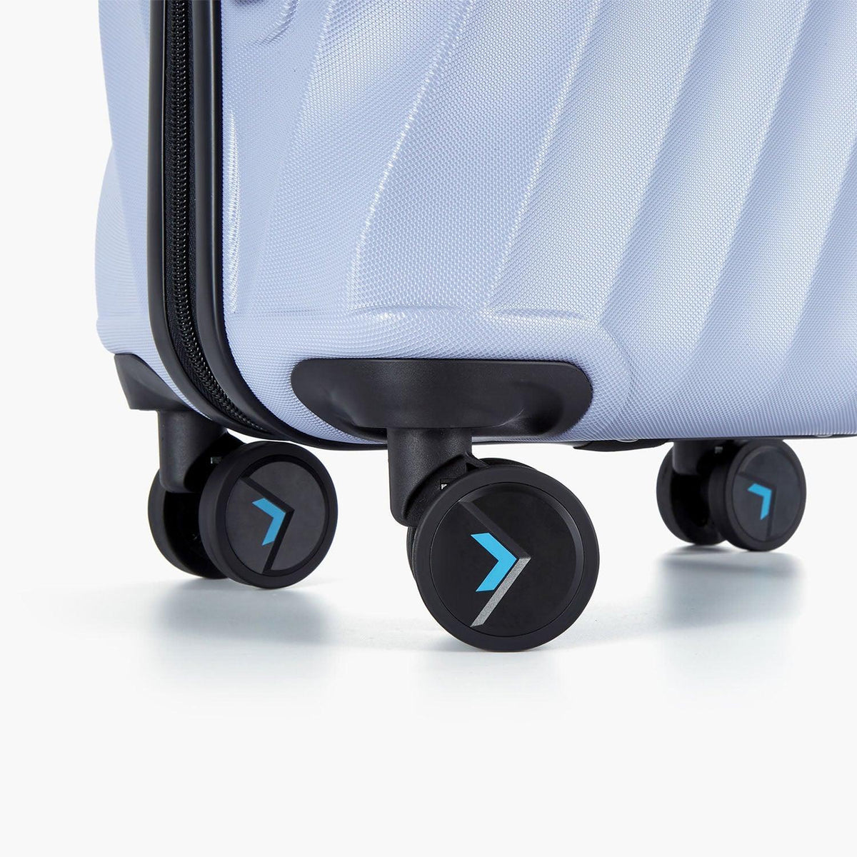Globetrotter 20" Hardside Rolling Carry-on Stylish Suitcase - Image 41