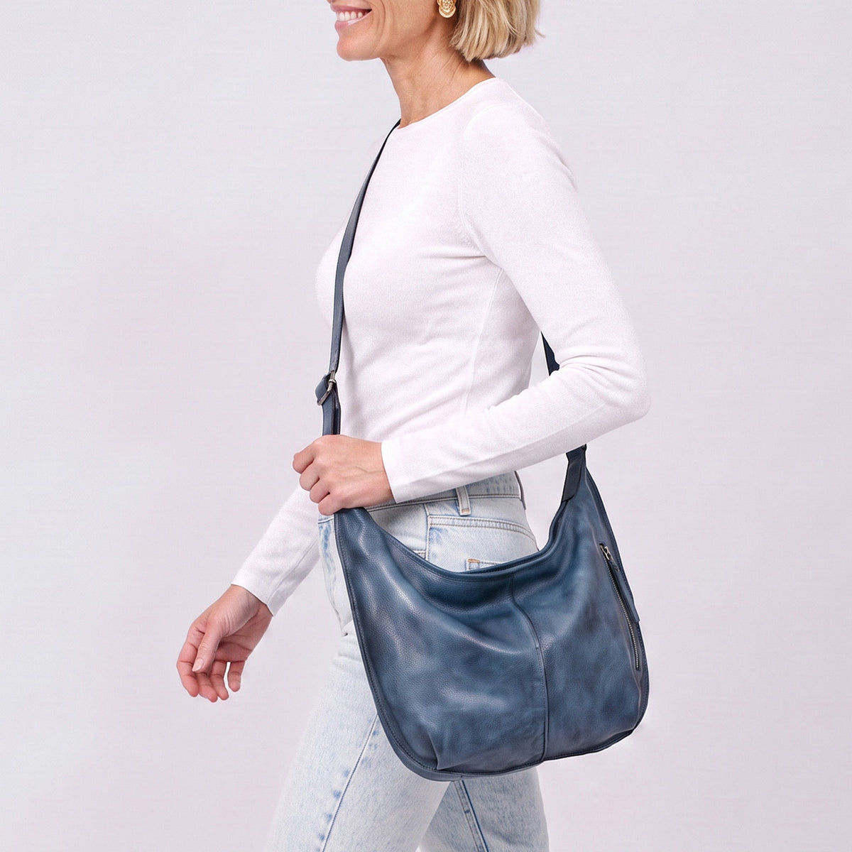 Jackson Leather Crossbody Bag - Image 5