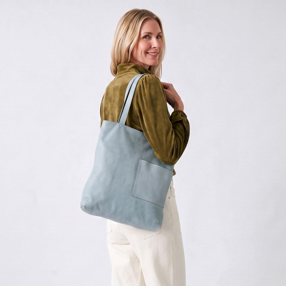 Leon Leather Tote Bag - Image 33