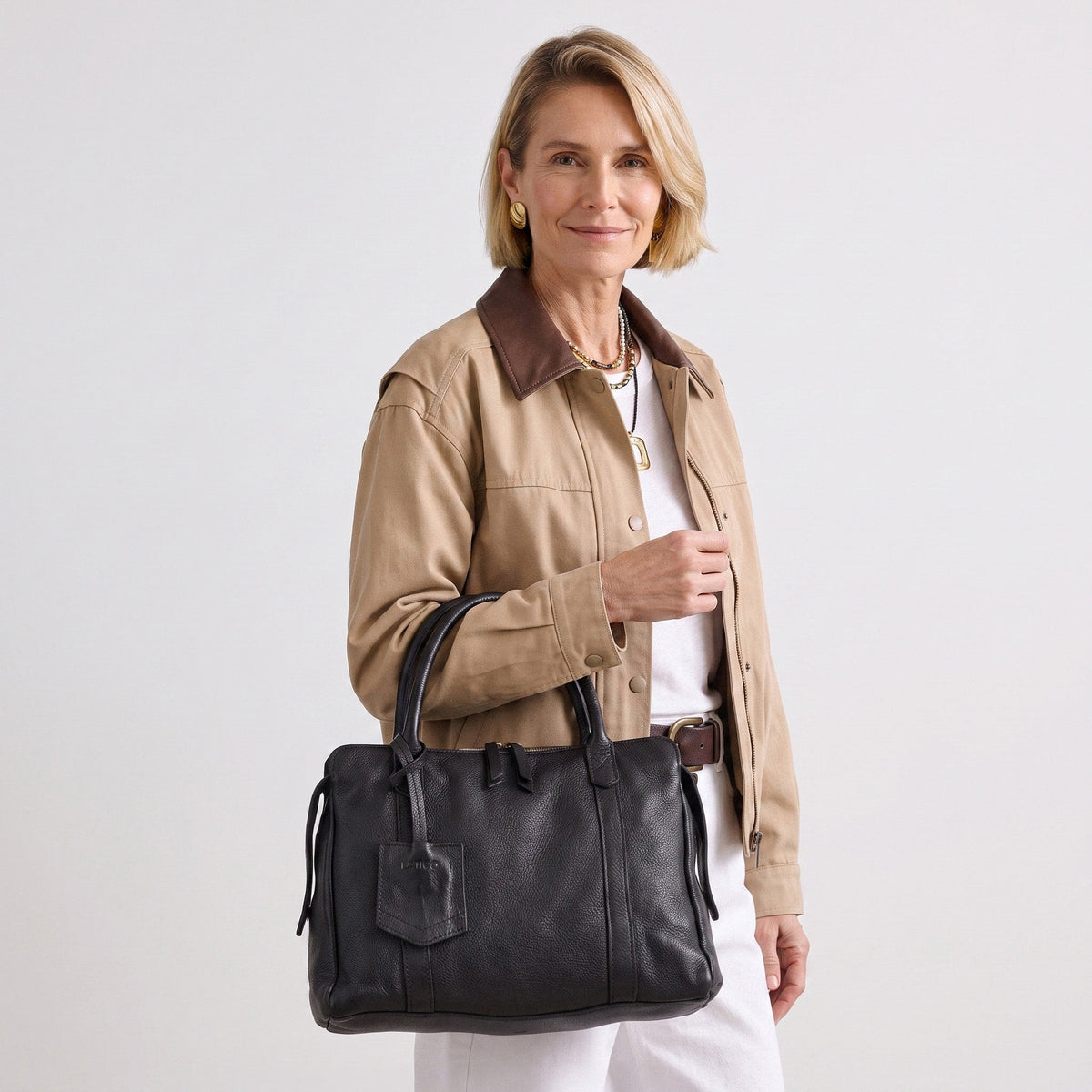 James Leather Crossbody Bag - Image 10