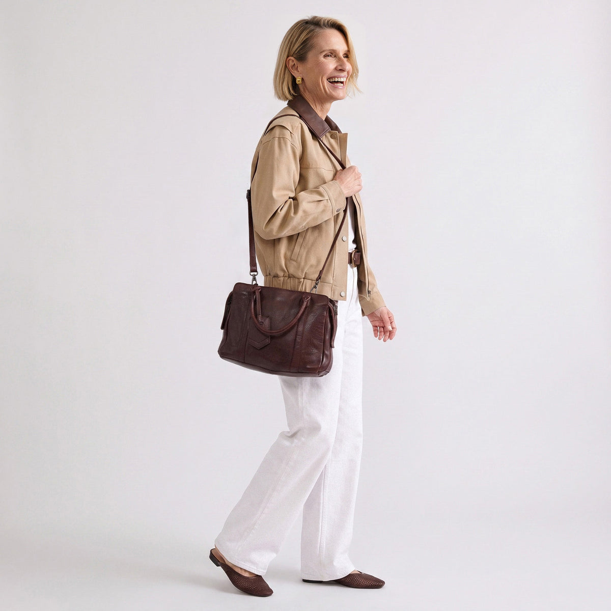 James Leather Crossbody Bag - Image 23