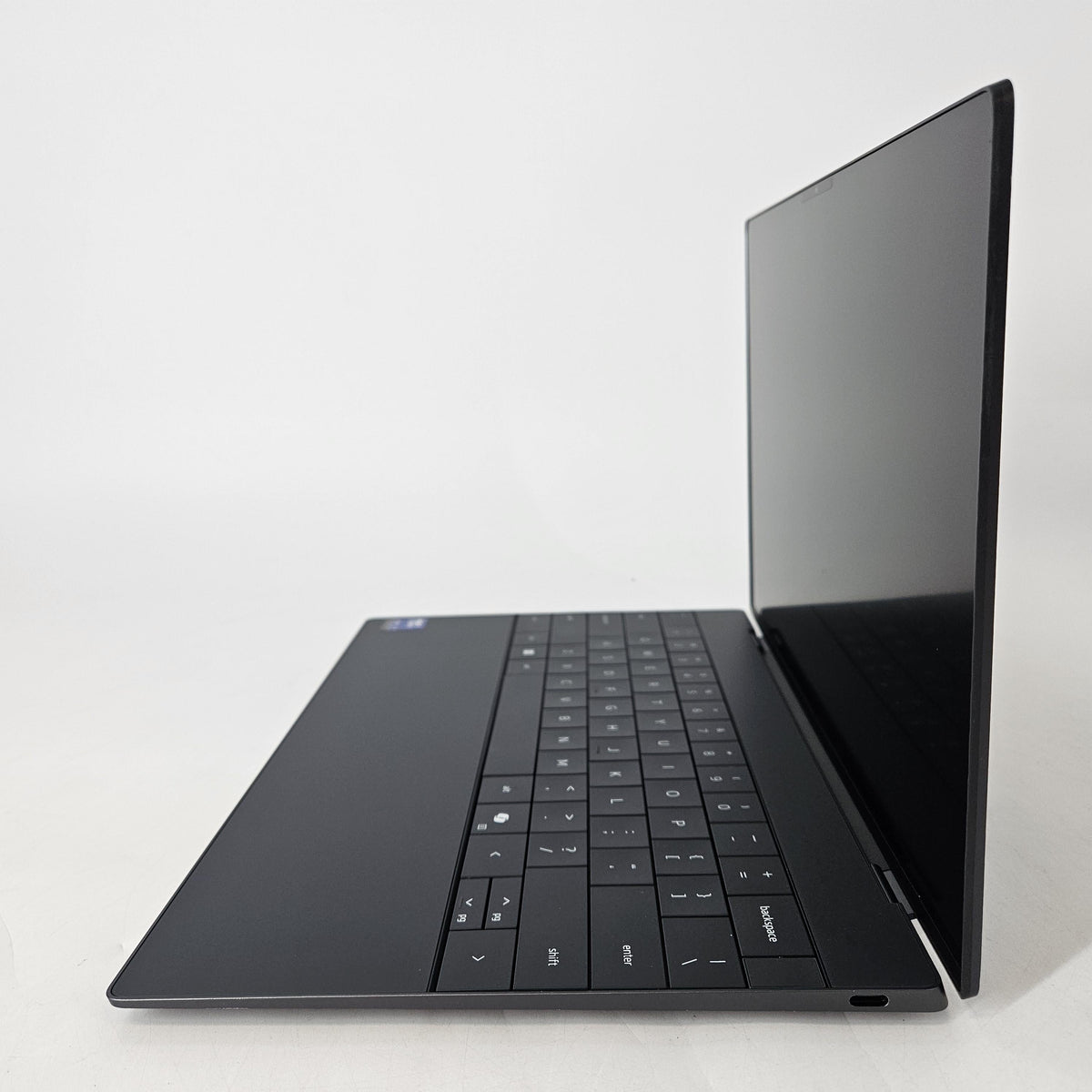 Dell XPS 13 9350 Gray 3.3 GHz Intel Core Ultra 9 Series 2 32GB RAM 1TB Solid State Drive - Image 3