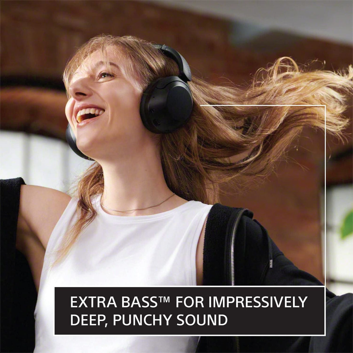 Sony WH‑XB910N Wireless Noise Cancelling Over‑Ear Headphones – Gray – WH‑XB910N/H - Image 3