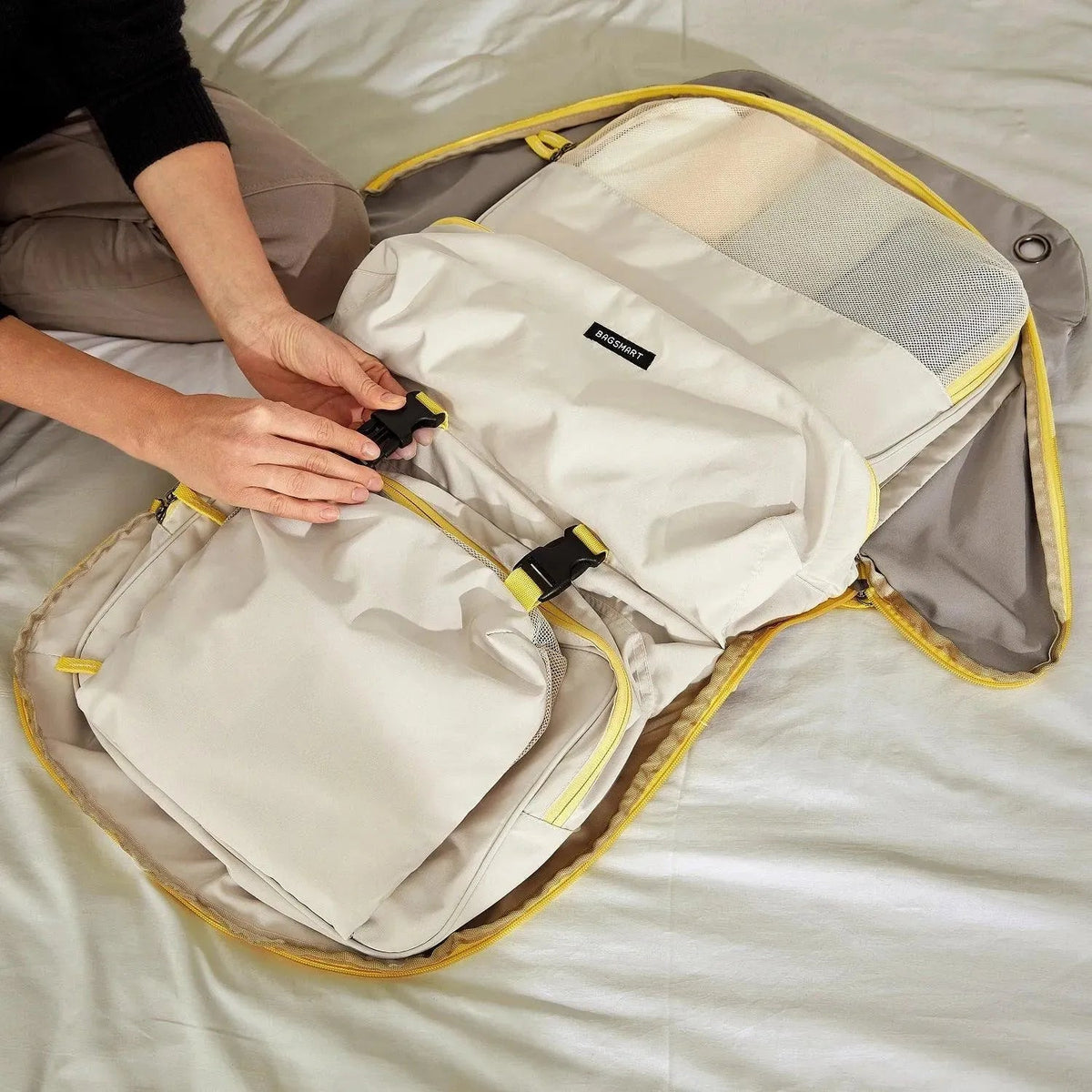 TravelEase 4-in-1 Family Travel Packing Cubes - Image 5
