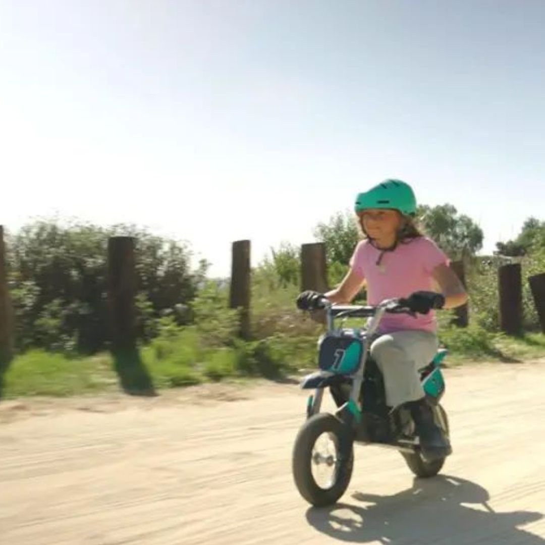 Razor - Dirt Rocket MX350 w/ 7 miles Max Operating Range and 14 mph Max Speed - Teal/Black - 15128045 - Image 11