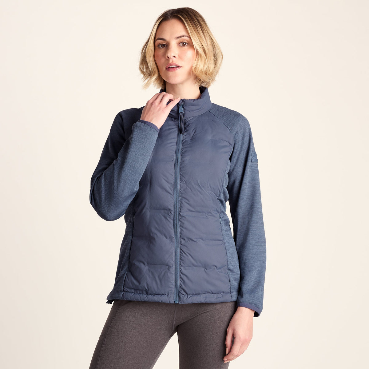 Arna Womens Lightweight Insulated Hybrid Jacket - Smokey Blue - Image 2