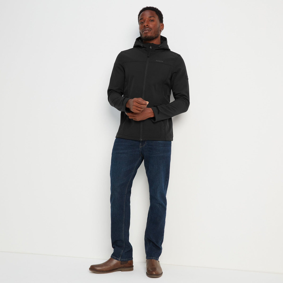 Feizor Mens Shower Resistant Softshell Hooded Jacket - Black - Image 4