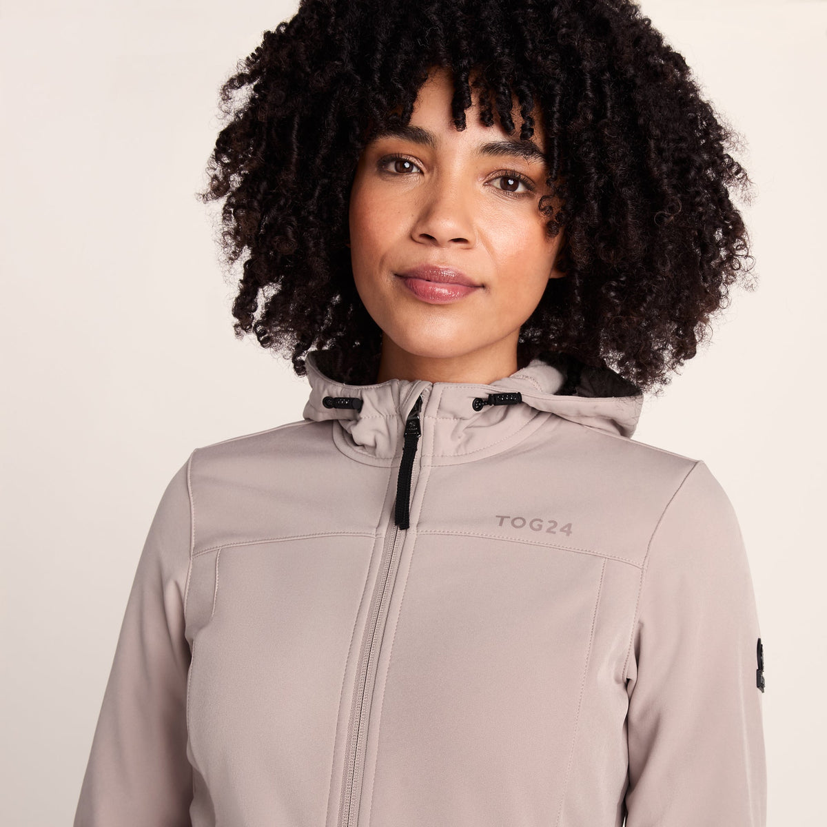 Keld Womens Shower Resistant Hooded Softshell Jacket - Dusky Pink - Image 5