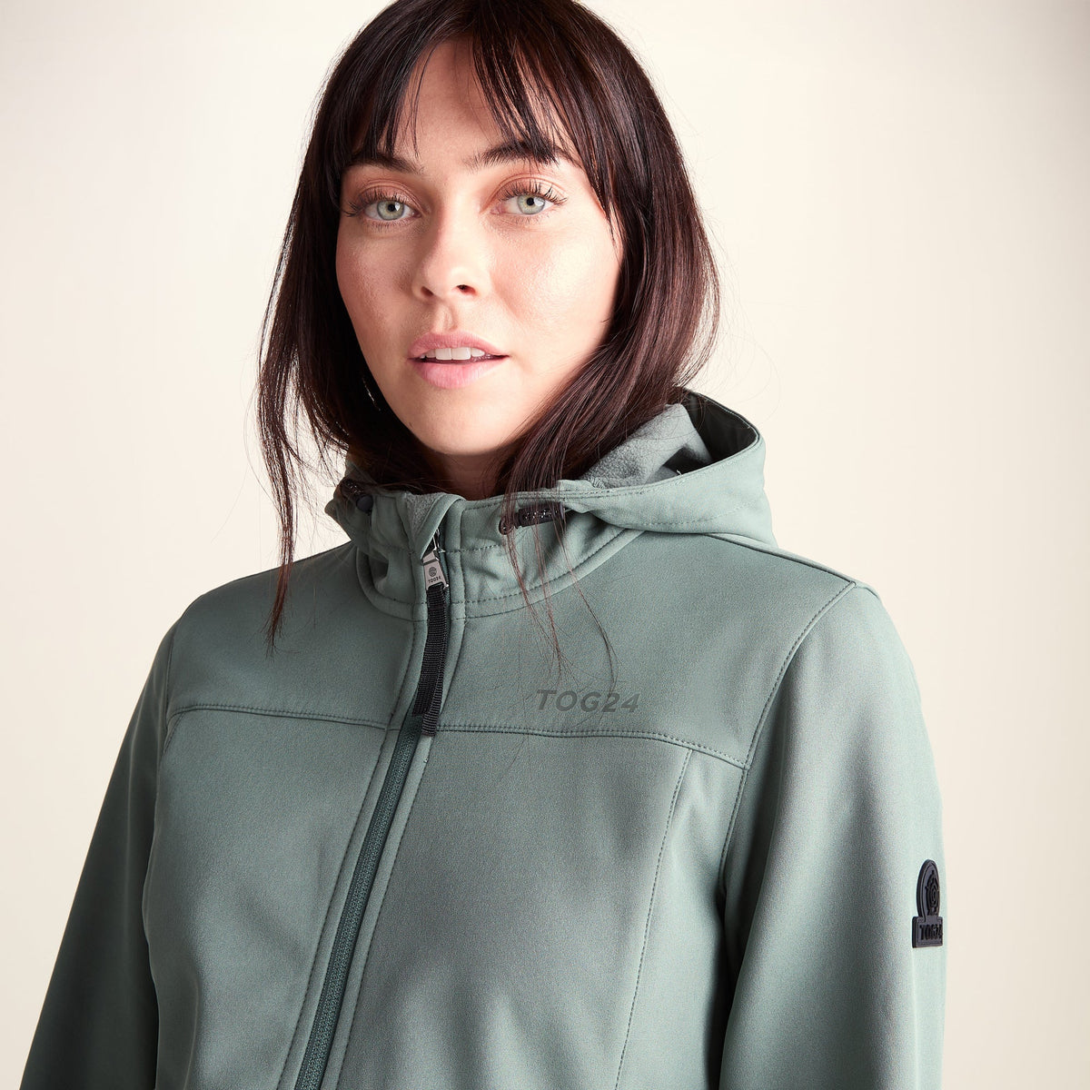 Keld Womens Shower Resistant Hooded Softshell Jacket - Light Forest - Image 6