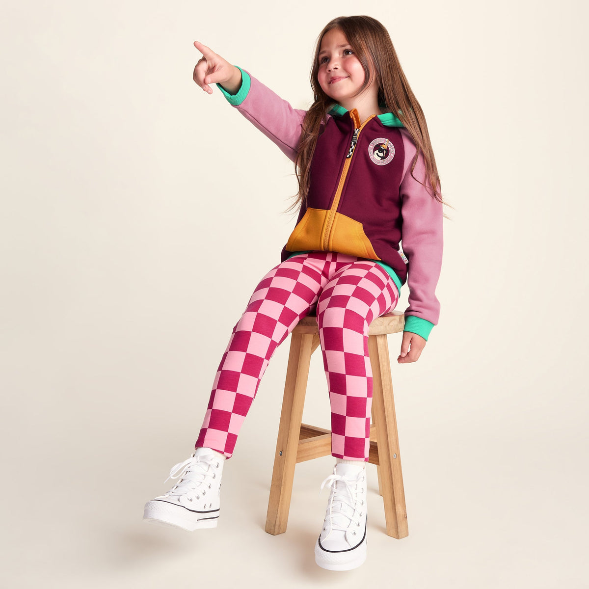 Portland Shaun the Sheep Kids Supersoft Sherpa Lined Hoodie - Candy Floss/Beetroot Red - Image 5