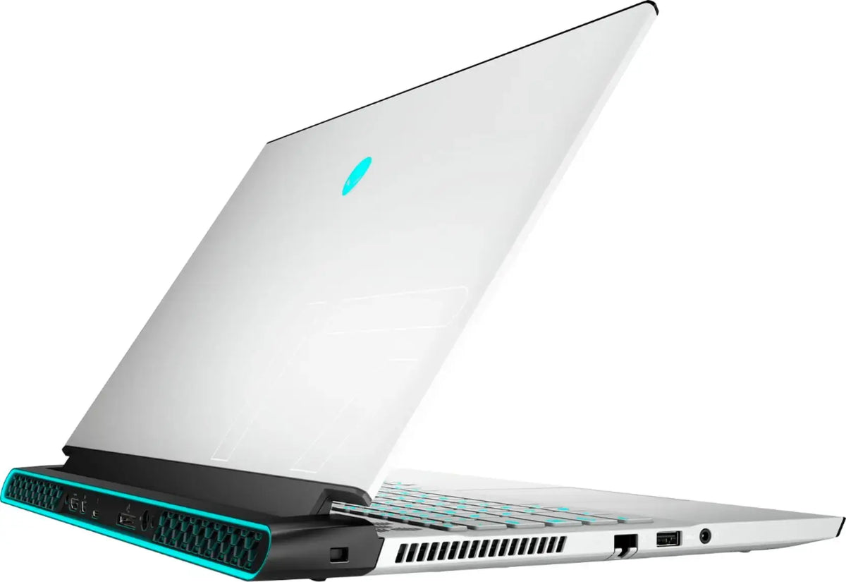 Alienware M17 R3 – 17.3" FHD 144Hz – i7-10750H – 16GB RAM – RTX 2060 – 256GB SSD - Image 4