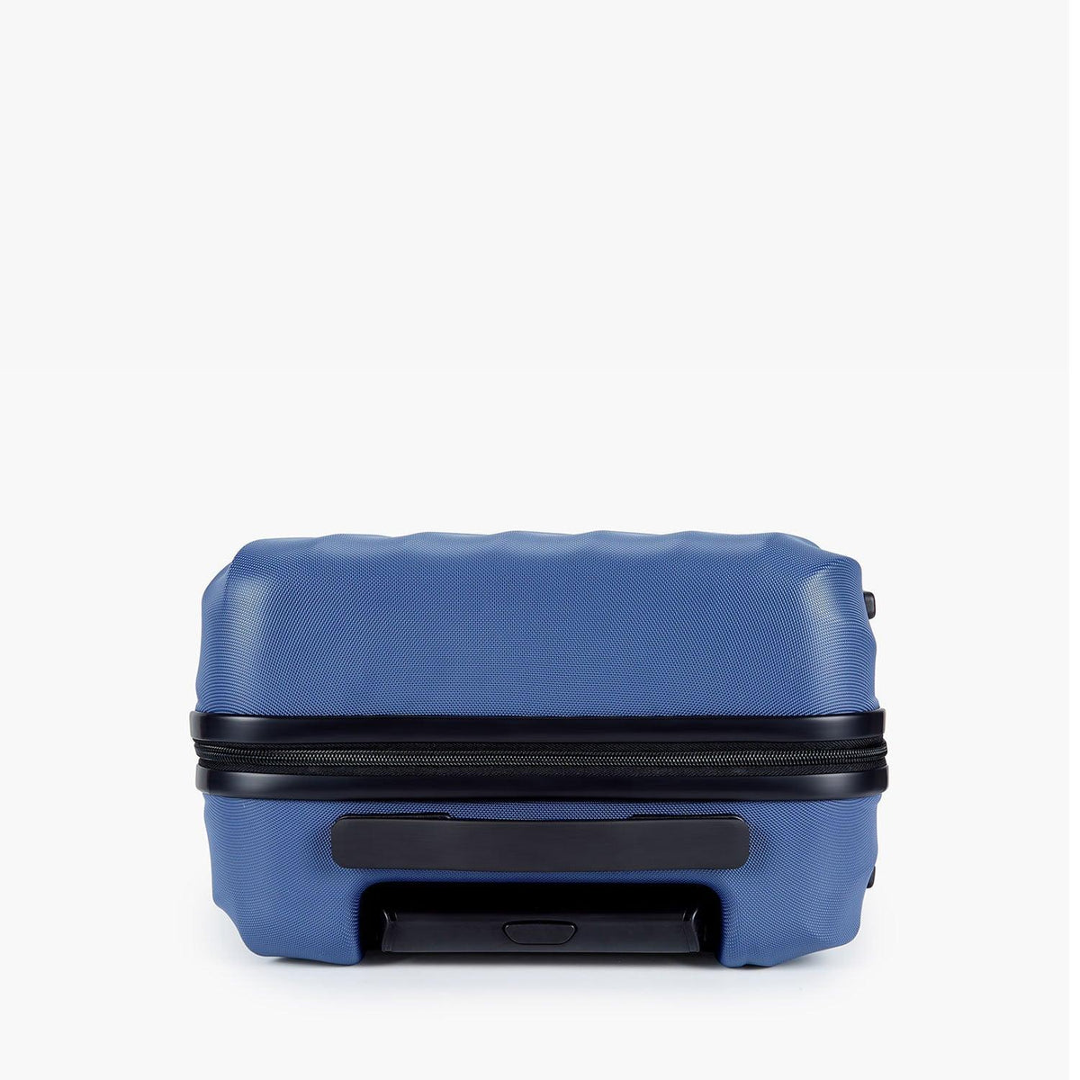 Globetrotter 20" Hardside Rolling Carry-on Stylish Suitcase - Image 31
