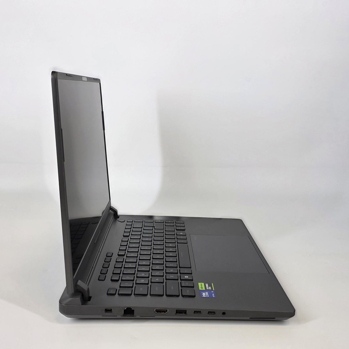 Asus ROG Strix G16 G615 16 Black 2.7 GHz Intel Core Ultra 9 Series 2 32GB RAM 1TB Solid State Drive NVIDIA GeForce - Image 3