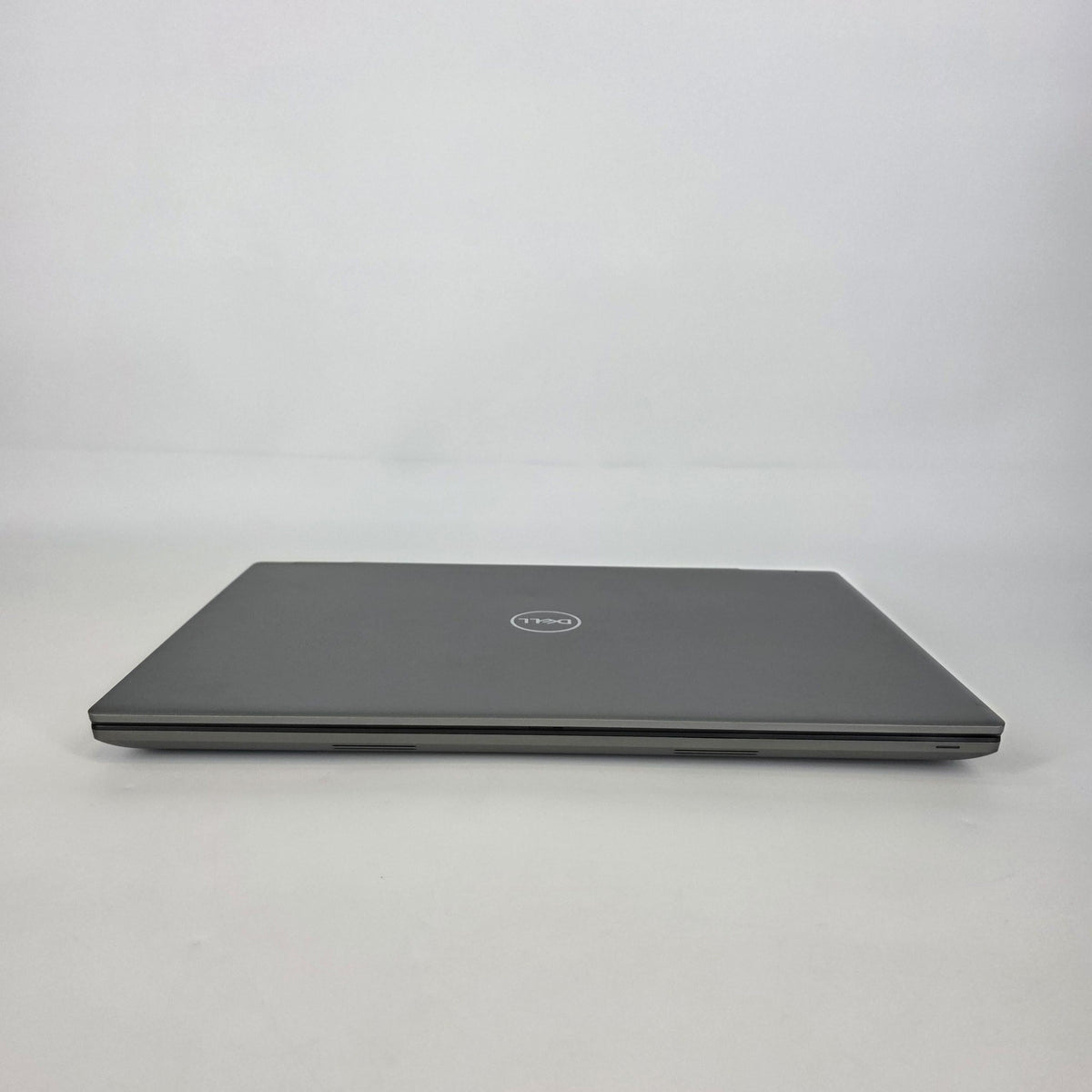 Dell Precision 7780 17.3 Gray 2.2 GHz Intel Core i9 13th Gen. 32GB RAM 512GB Solid State Drive NVIDIA RTX 3500 Ada - Image 9