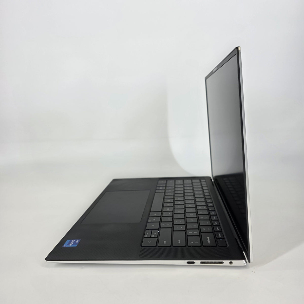 Dell XPS 15 9510 Silver 2.3 GHz Intel Core i7 11th Gen. 16GB RAM 512GB Solid State Drive NVIDIA GeForce RTX 3050 4 - Image 4