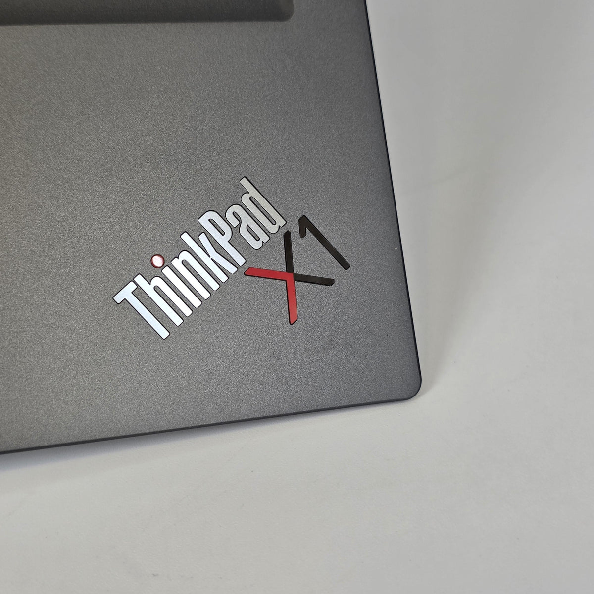 Lenovo ThinkPad X1 Yoga Gen 6 14 Gray 2.8 GHz Intel Core i7 11th Gen. 16GB RAM 256GB Solid State Drive - Image 12