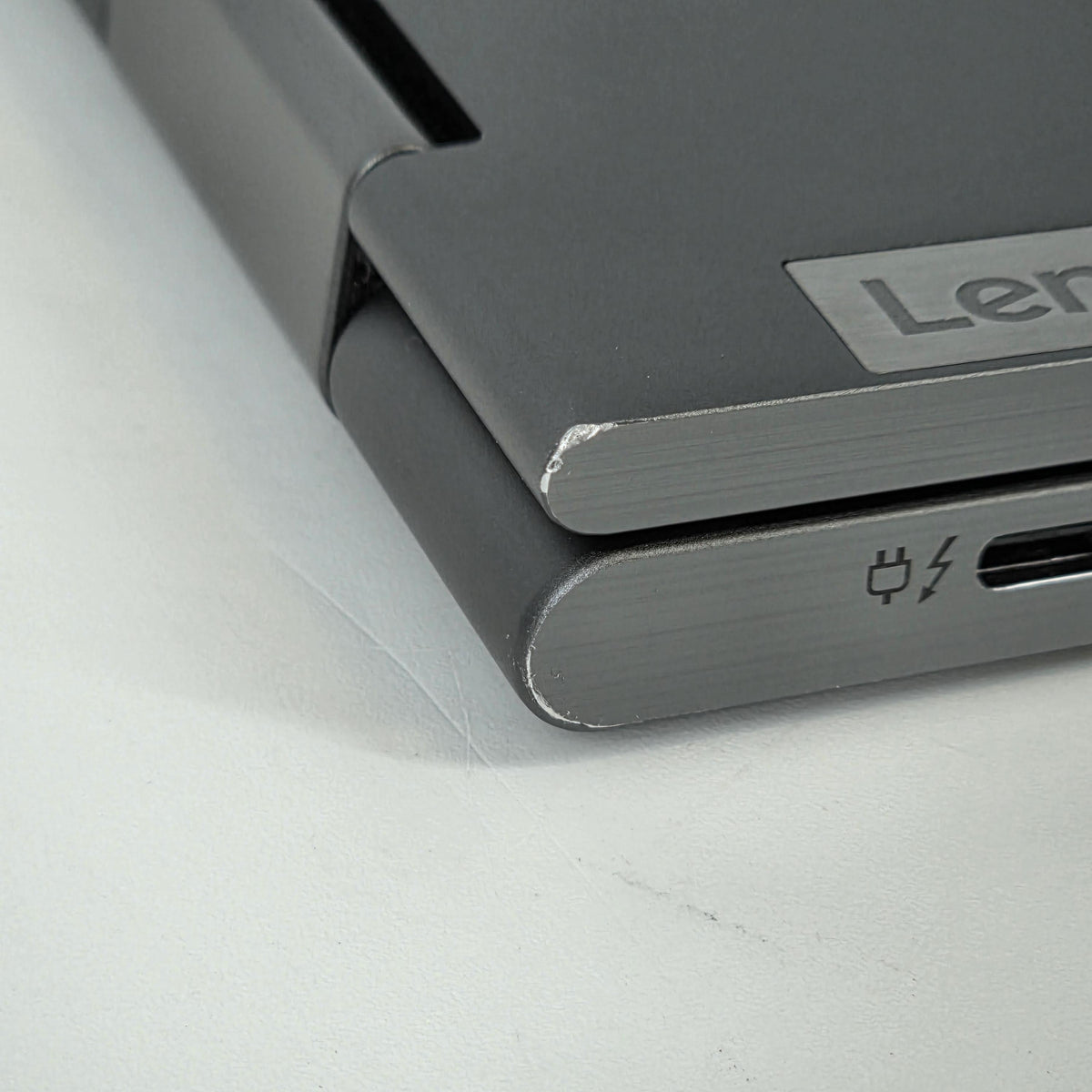 Lenovo ThinkPad X1 Yoga Gen 6 14 Gray 2.8 GHz Intel Core i7 11th Gen. 16GB RAM 256GB Solid State Drive - Image 16