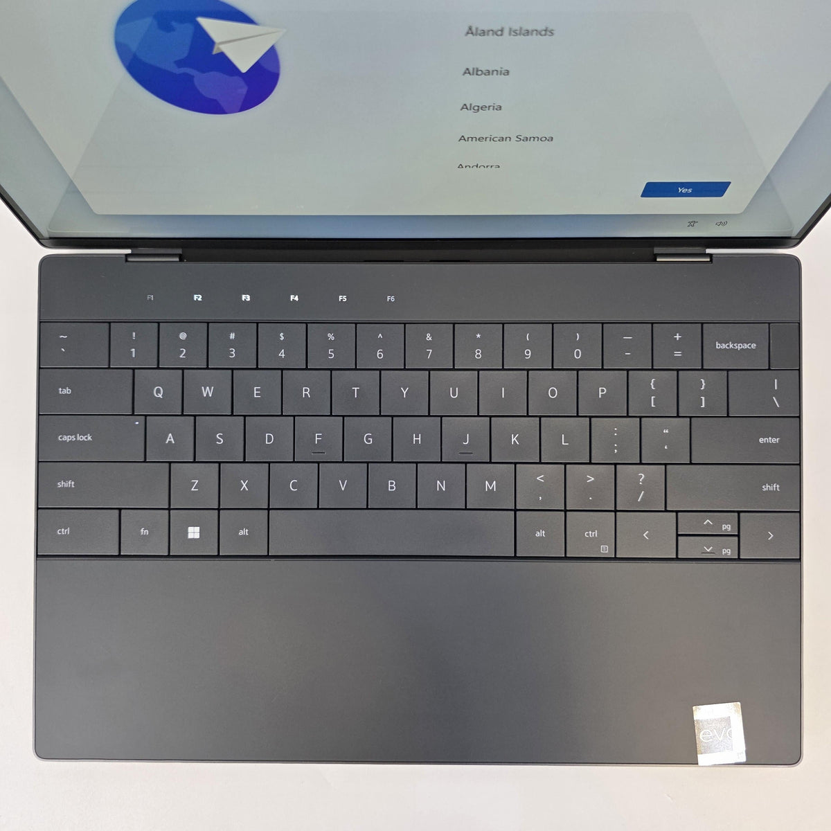 Dell XPS 13 Plus 9320 Black 2.2 GHz Intel Core i7 13th Gen. 32GB RAM 1TB Solid State Drive - Image 2