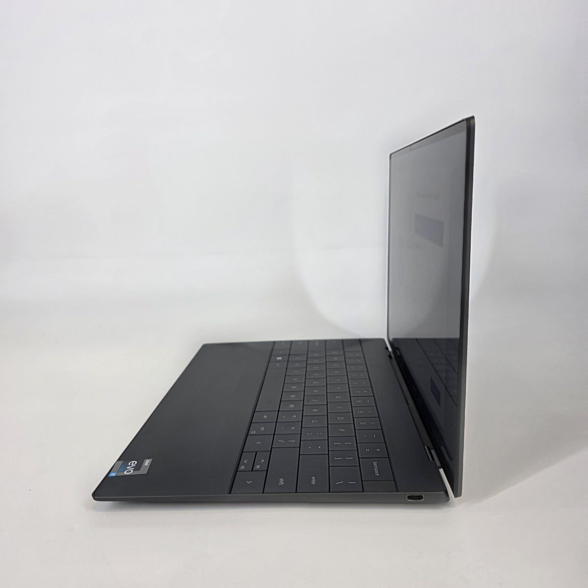 Dell XPS 13 Plus 9320 Black 2.2 GHz Intel Core i7 13th Gen. 32GB RAM 1TB Solid State Drive - Image 4