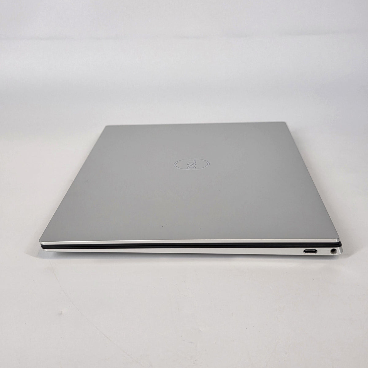 Dell XPS 13 9310 Silver 2.8 GHz Intel Core i7 11th Gen. 32GB RAM 1TB Solid State Drive - Image 7