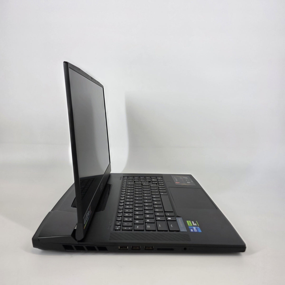 MSI Titan GT77 17.3 Black 2.0 GHz Intel Core i7 12th Gen. 32GB RAM 1TB Solid State Drive NVIDIA GeForce RTX 3070 Ti - Image 3