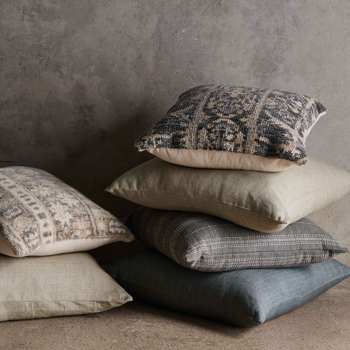 Akira Hand-Knotted Pillow - Image 6