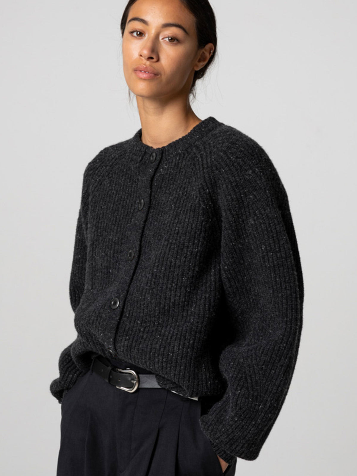 Women's Amy Powney + Finisterre Fisherman Rib Cardigan - Image 3