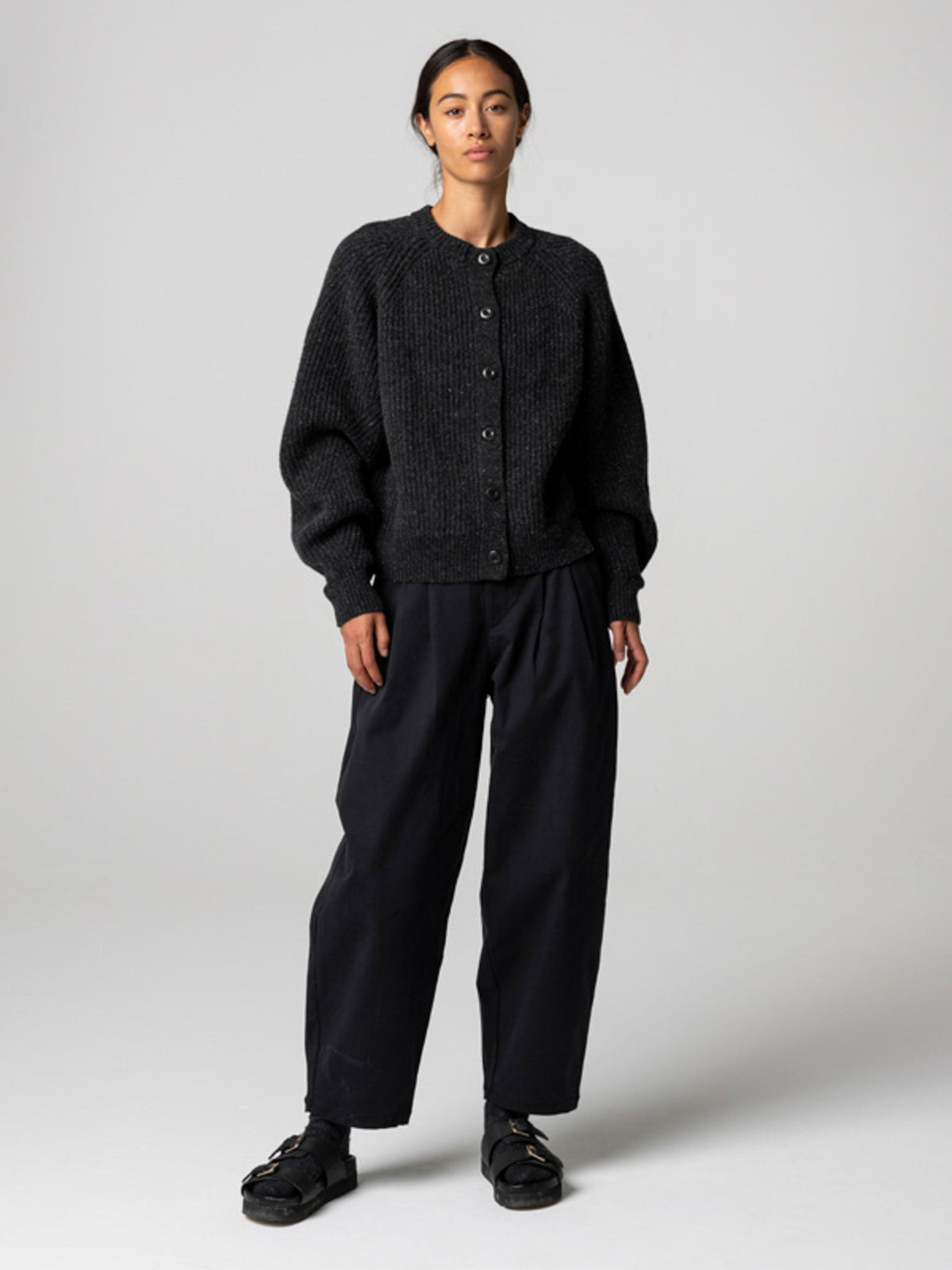 Women's Amy Powney + Finisterre Fisherman Rib Cardigan - Image 4
