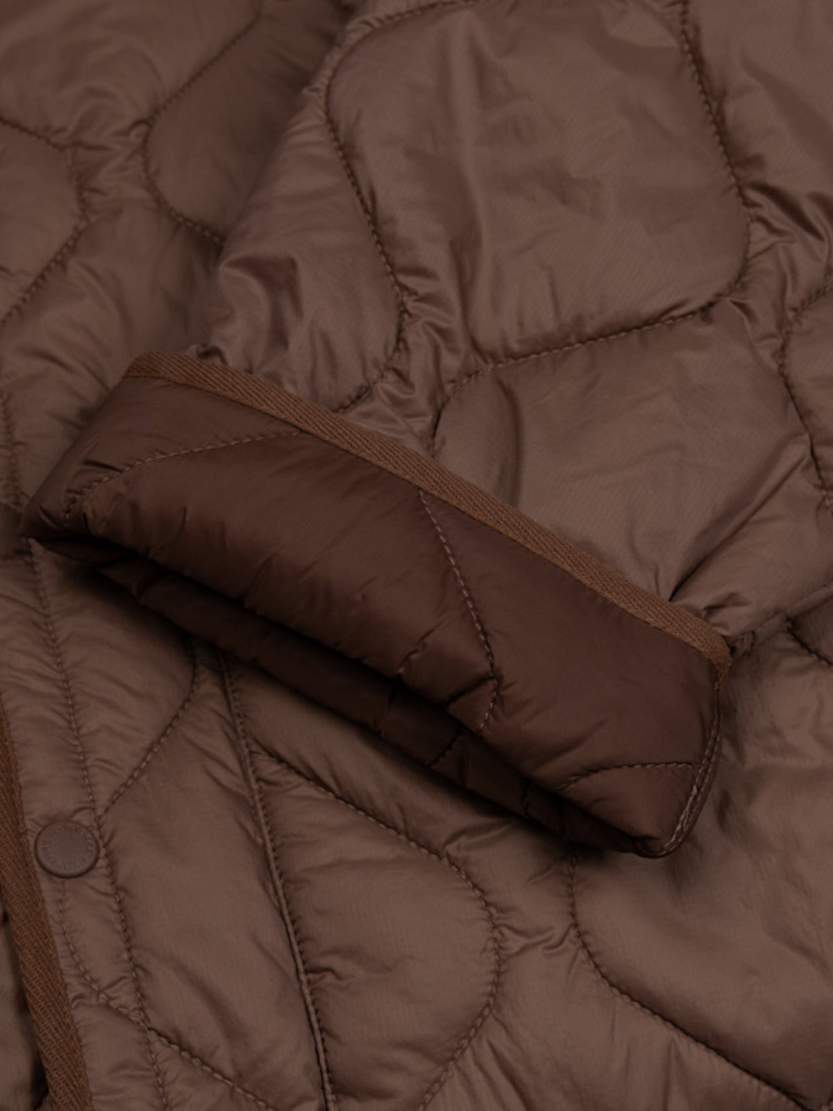 Women's Amy Powney + Finisterre Oversized Quilted Jacket - Image 8
