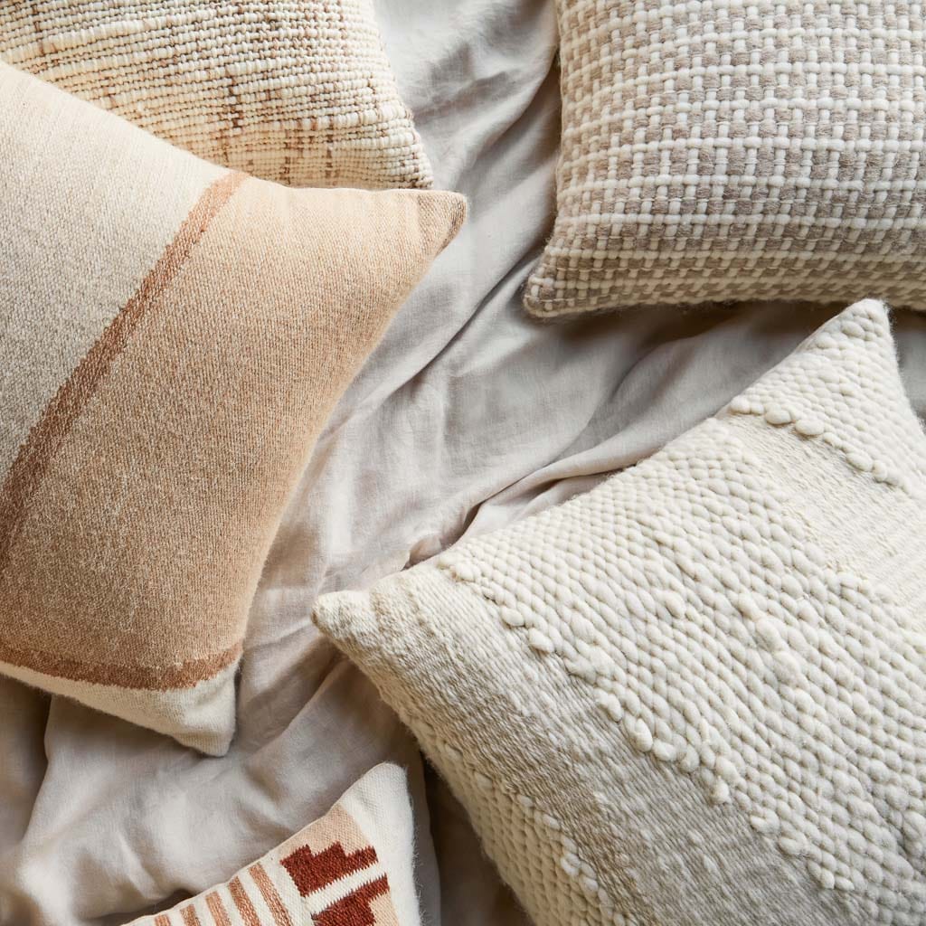 Aventura Pillow - Image 6