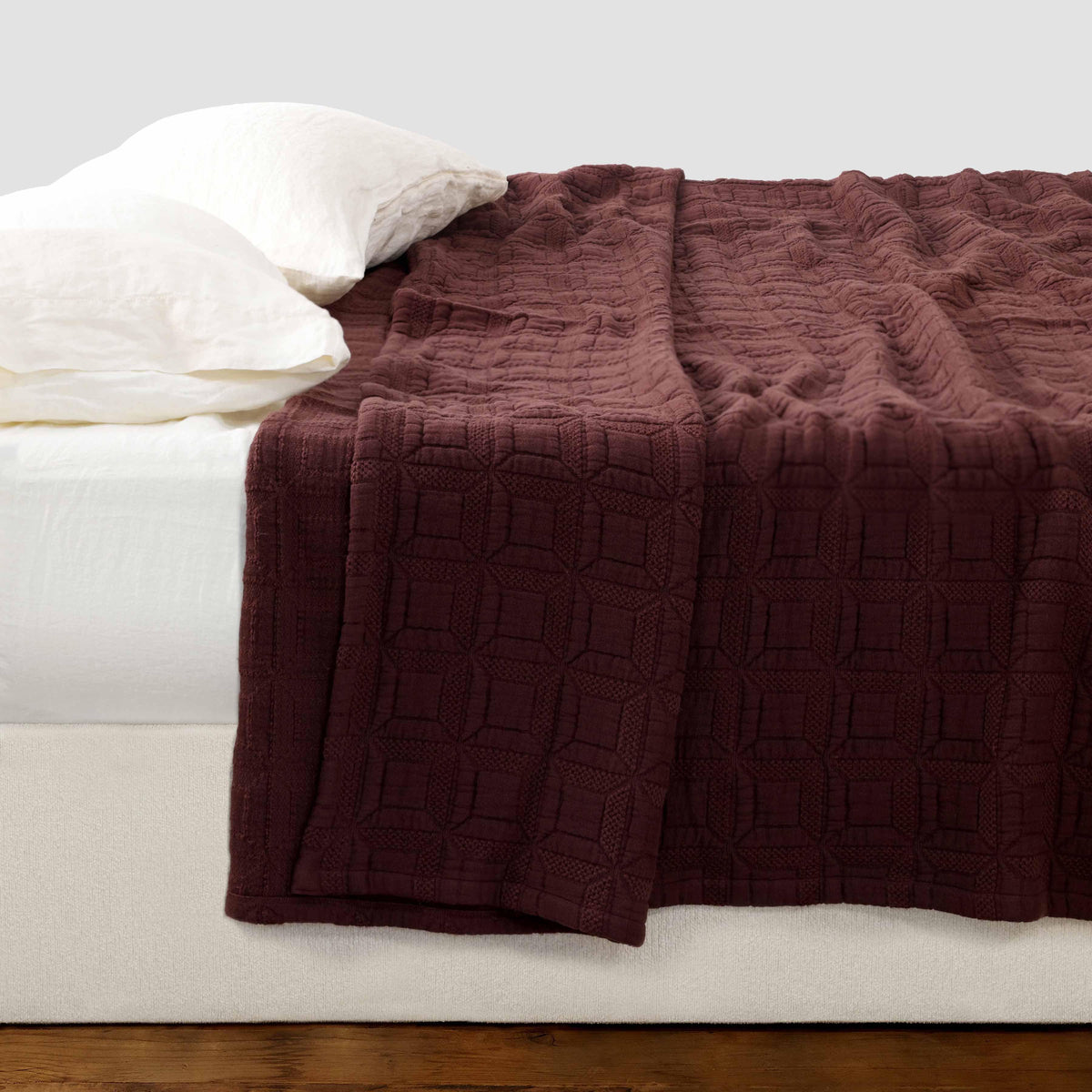 Ayla Organic Cotton Quilted Bed Blanket - Aubergine
