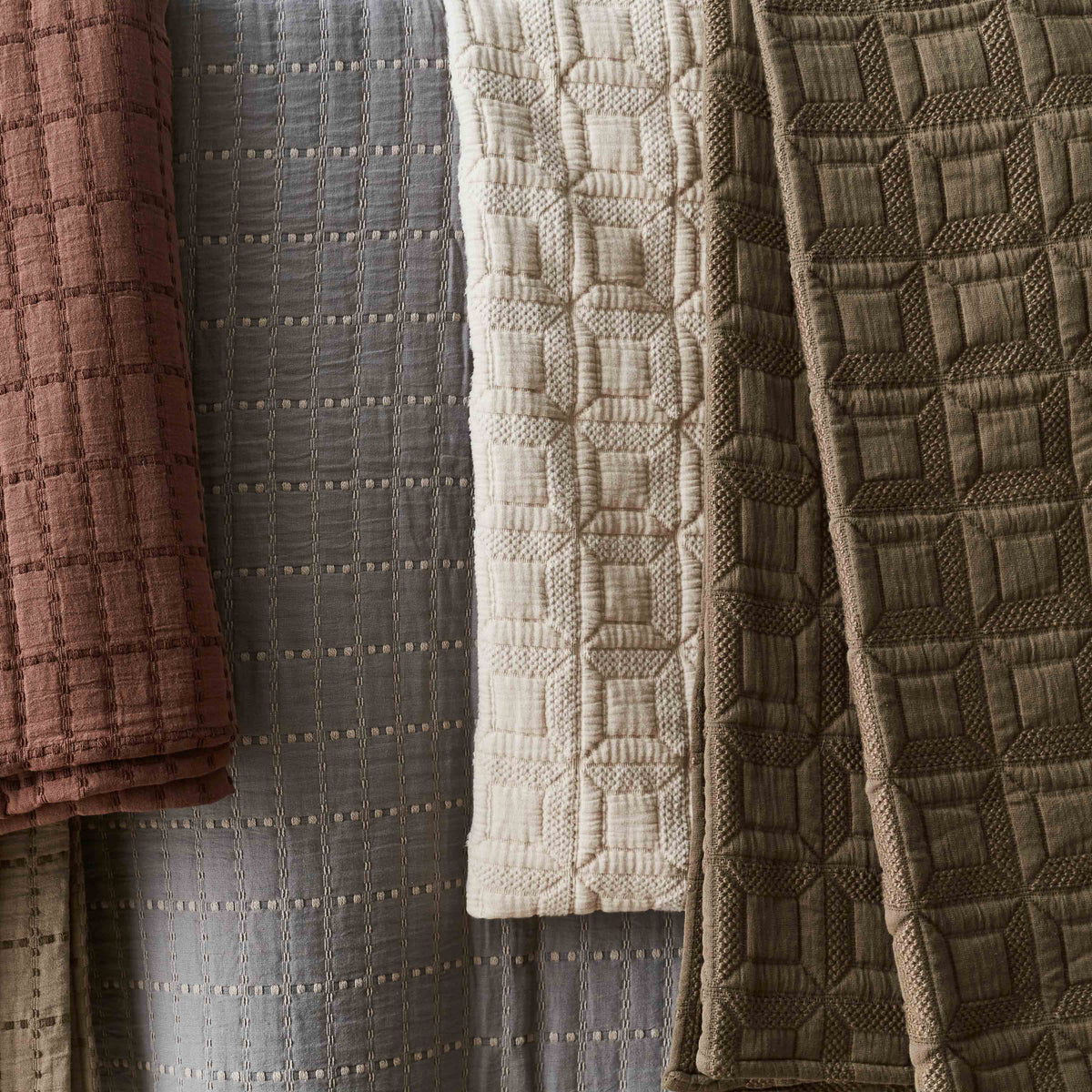 Ayla Organic Cotton Quilted Bed Blanket - Image 2