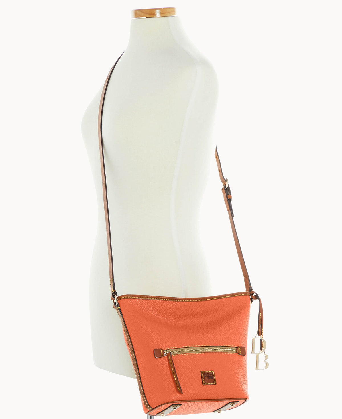 Pebble Grain Zip Sac - Image 56