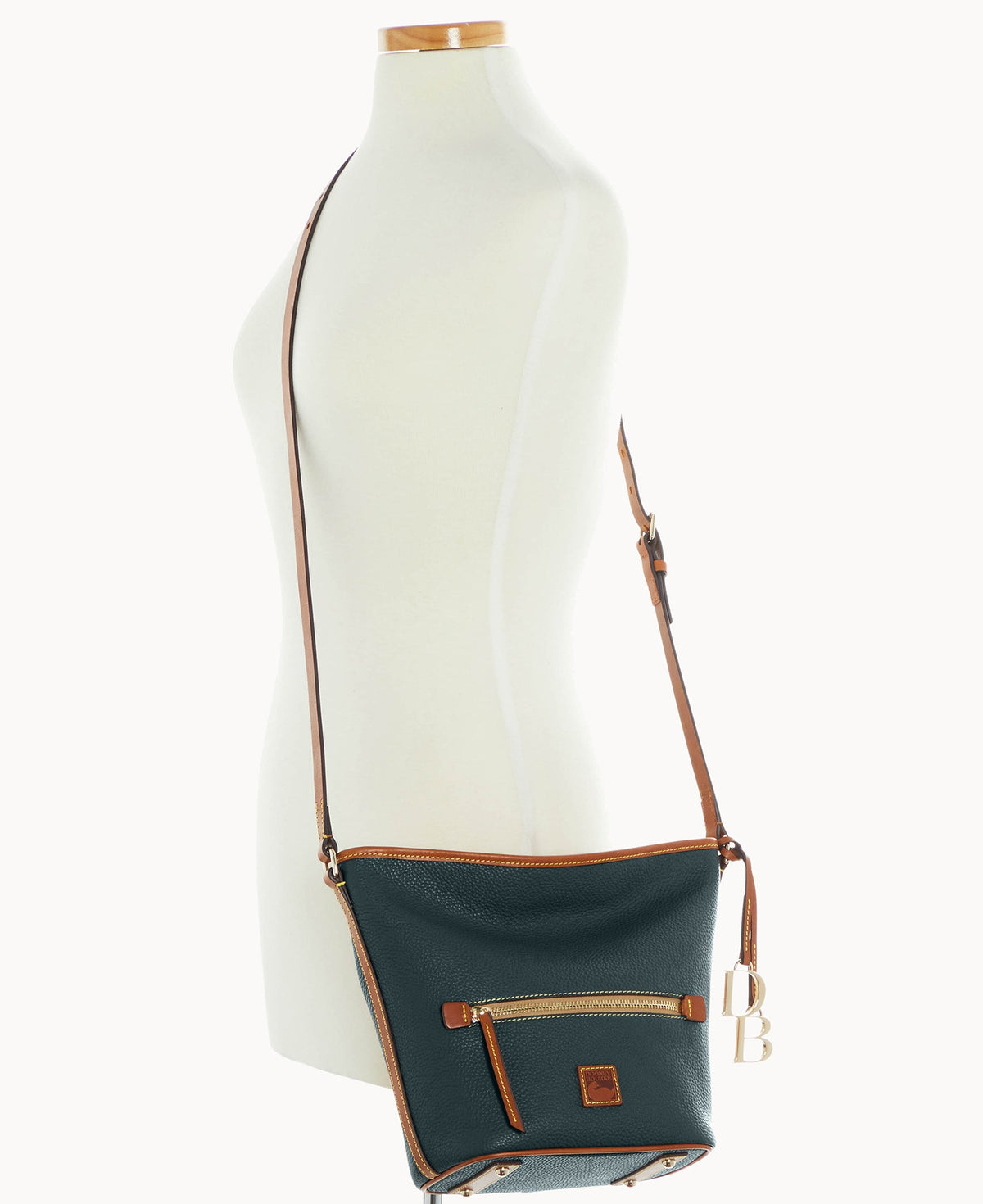 Pebble Grain Zip Sac - Image 24