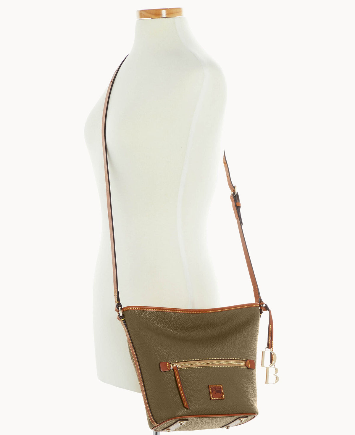 Pebble Grain Zip Sac - Image 80