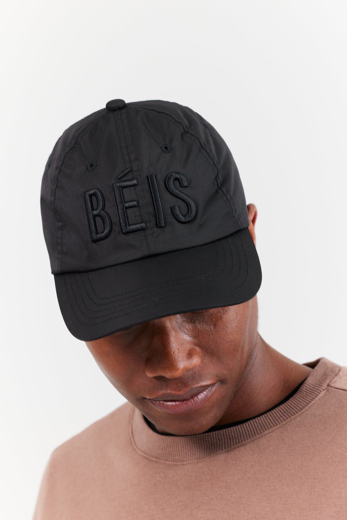 The BÉISball Cap in Black - Image 6